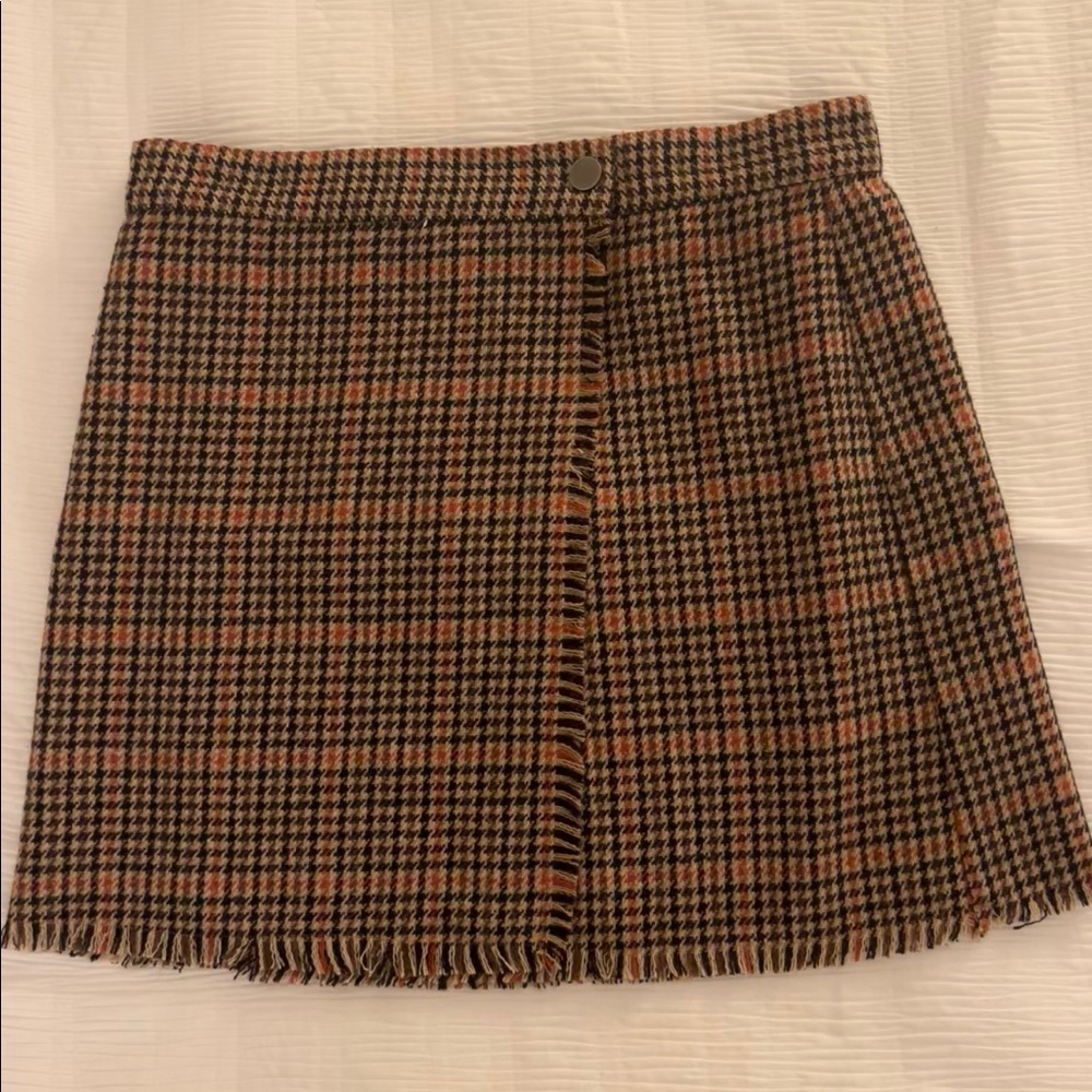 Urban Outfitters pattern mini skirt Size M